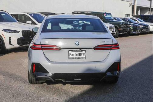 2026 BMW i5 eDrive40