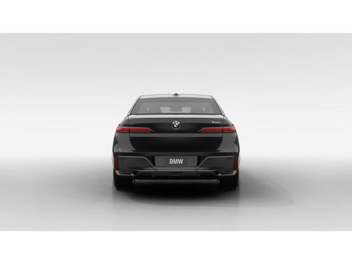 2026 BMW 740 i