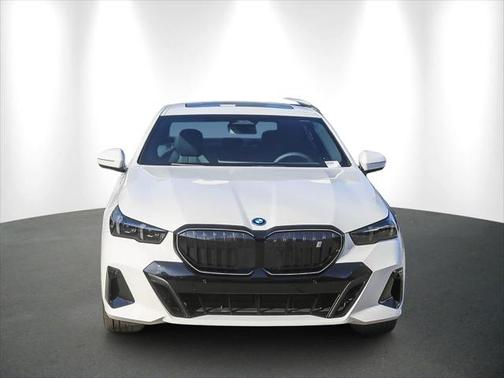 2025 BMW i5 eDrive40