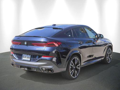 Carbon Black Metallic 2026 BMW X6 M60i