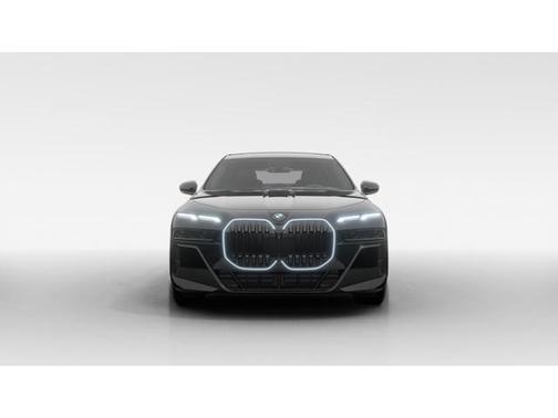 2026 BMW 740 740i