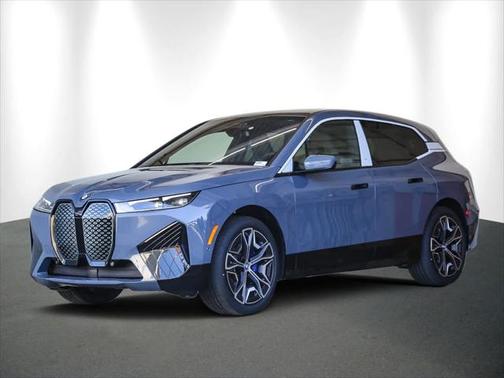 2025 BMW iX xDrive50