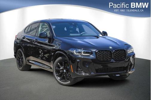 2025 BMW X4 xDrive30i