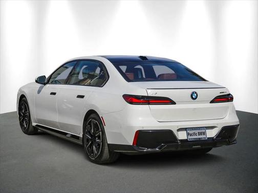 2025 BMW i7 eDrive50