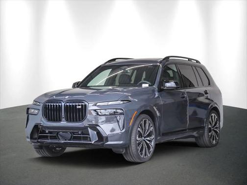 2025 BMW X7 M60i