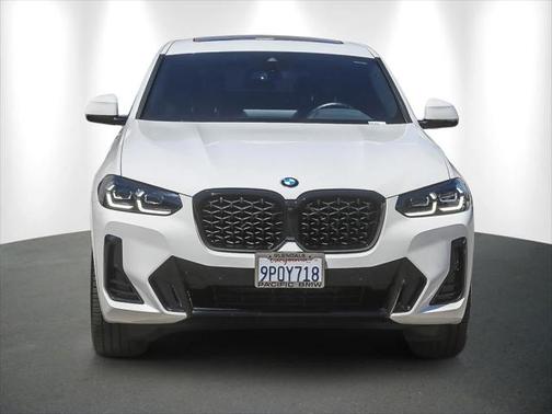 2025 BMW X4 xDrive30i