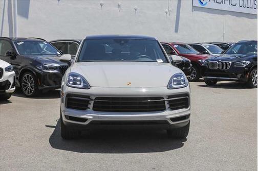 2022 Porsche Cayenne Base (Tiptronic)