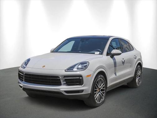 2022 Porsche Cayenne Base (Tiptronic)