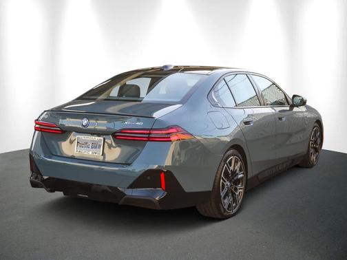 2025 BMW i5 xDrive40