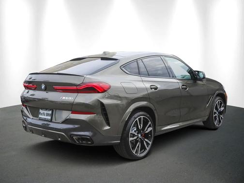 2025 BMW X6 M60i