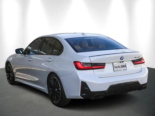 2025 BMW M340 M340i