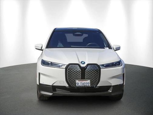 2025 BMW iX xDrive50