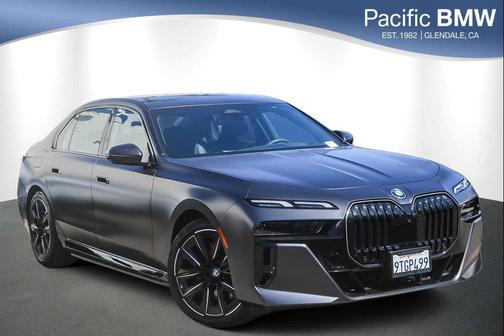 2025 BMW 750e i xDrive