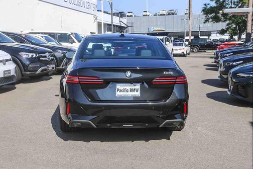 2026 BMW 530 i
