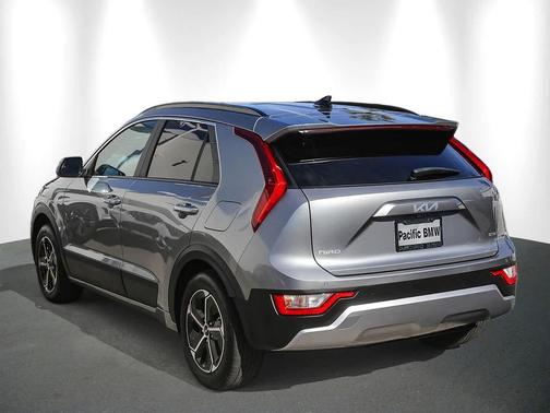 2025 Kia Niro EX