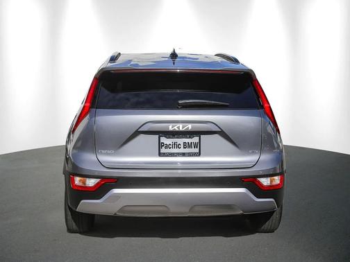 2025 Kia Niro EX