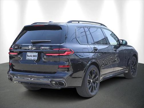 2026 BMW X7 M60i