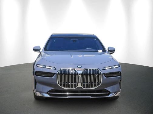 2025 BMW i7 xDrive60