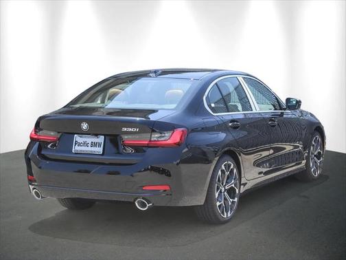 2025 BMW 330 i