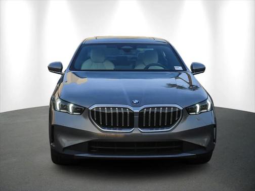 2024 BMW 540 i xDrive