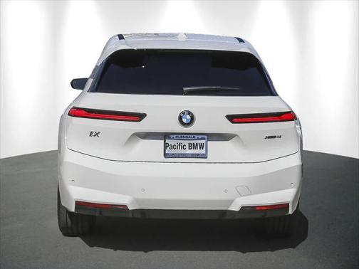 2026 BMW iX xDrive45