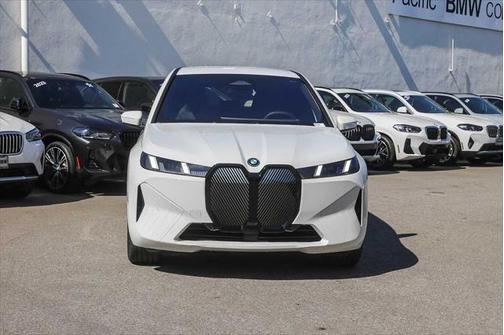 2026 BMW iX xDrive45
