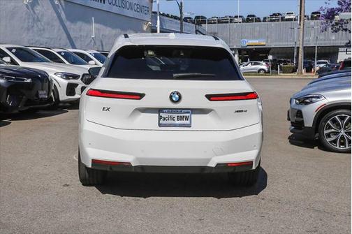 2026 BMW iX xDrive45