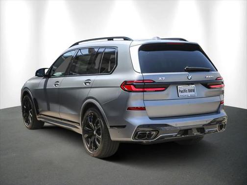2026 BMW X7 M60i