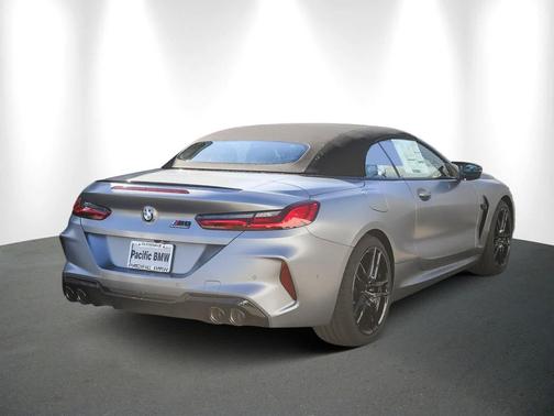2025 BMW M8 Competition
