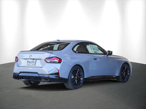 2024 BMW M240 i