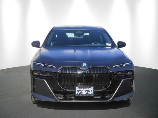 2025 BMW i7 xDrive60