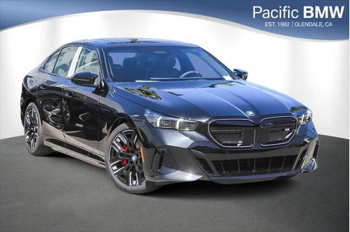 2025 BMW i5 M60