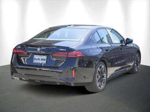 2025 BMW i5 M60