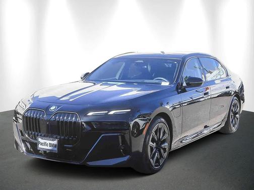 2025 BMW 750e i xDrive