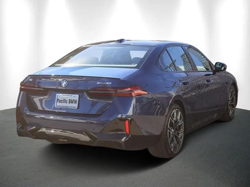 2025 BMW i5 xDrive40