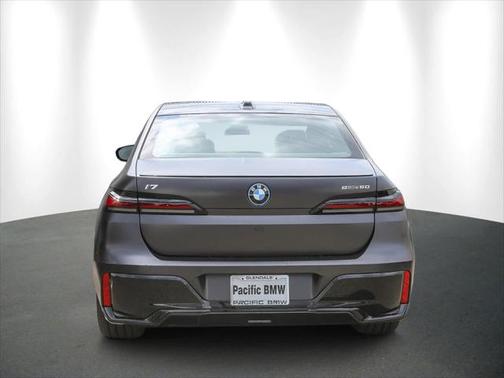 2025 BMW i7 eDrive50