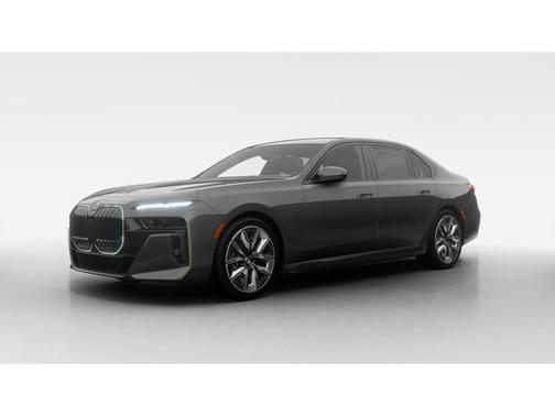 2025 BMW 740 i