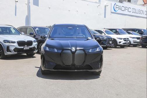 2026 BMW iX xDrive45