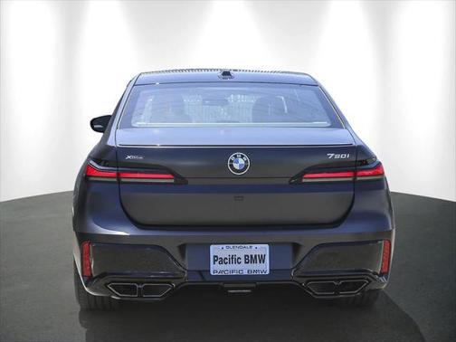 2025 BMW 760 i xDrive