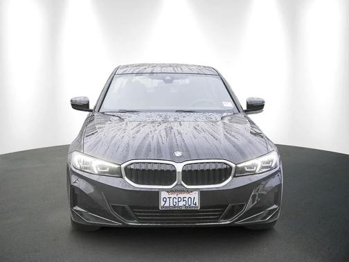 2025 BMW 330 xDrive