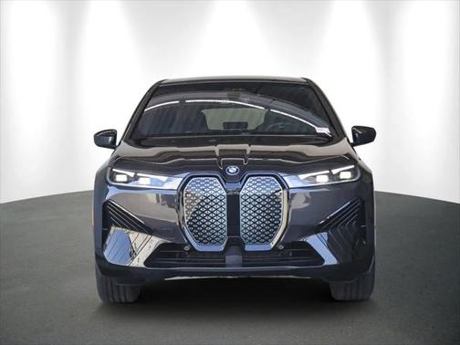 2025 BMW iX xDrive50