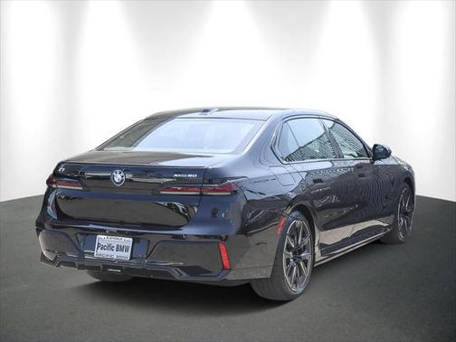 2025 BMW i7 xDrive60