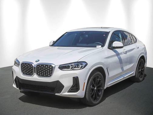 2025 BMW X4 xDrive30i