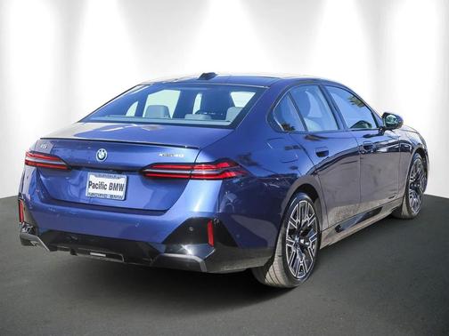 2025 BMW i5 xDrive40