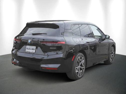 2026 BMW iX xDrive60