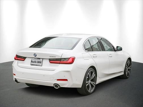 2024 BMW 330 i