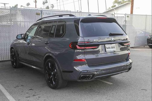 2026 BMW X7 M60i