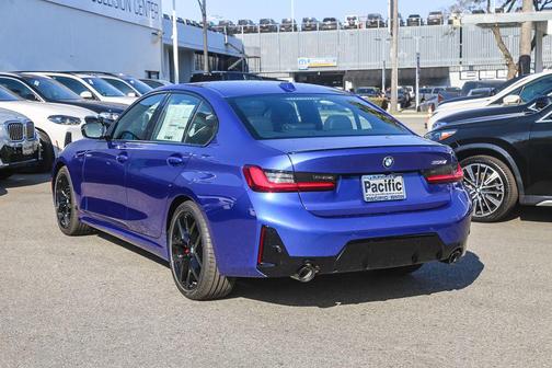 Portimao Blue Metallic 2026 BMW 330 NA