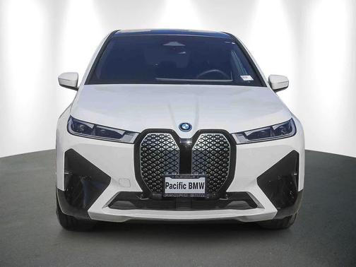2025 BMW iX xDrive50