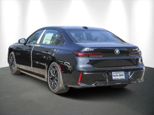 2025 BMW i7 eDrive50